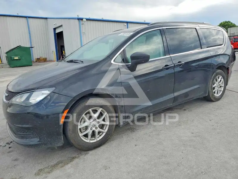 2021 Chrysler Pacifica photo