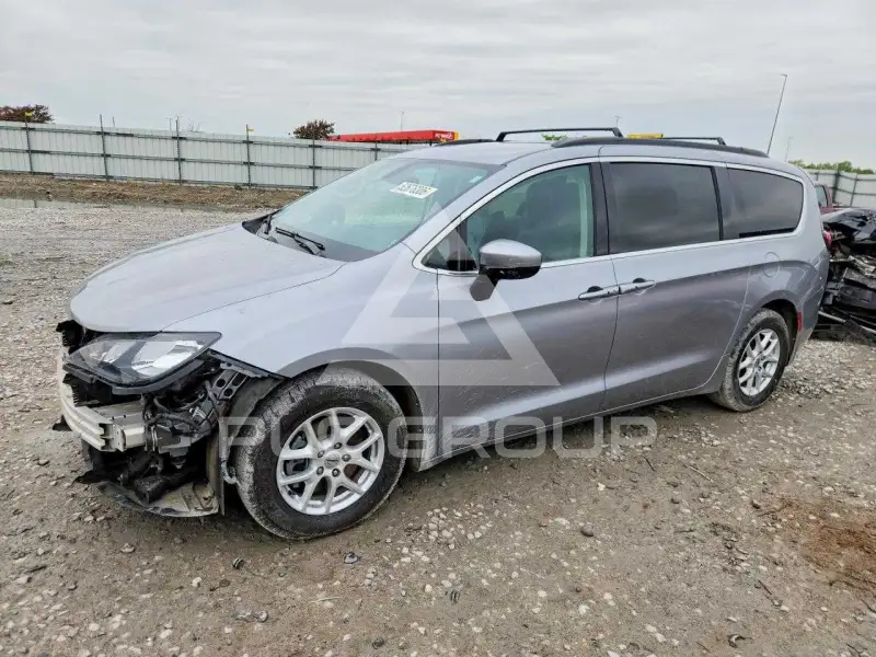 2021 Chrysler Pacifica photo