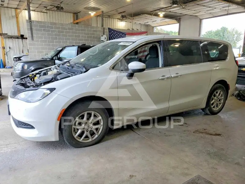 2021 Chrysler Pacifica photo