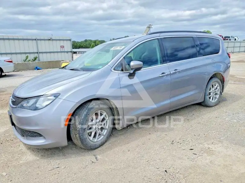 2021 Chrysler Pacifica photo
