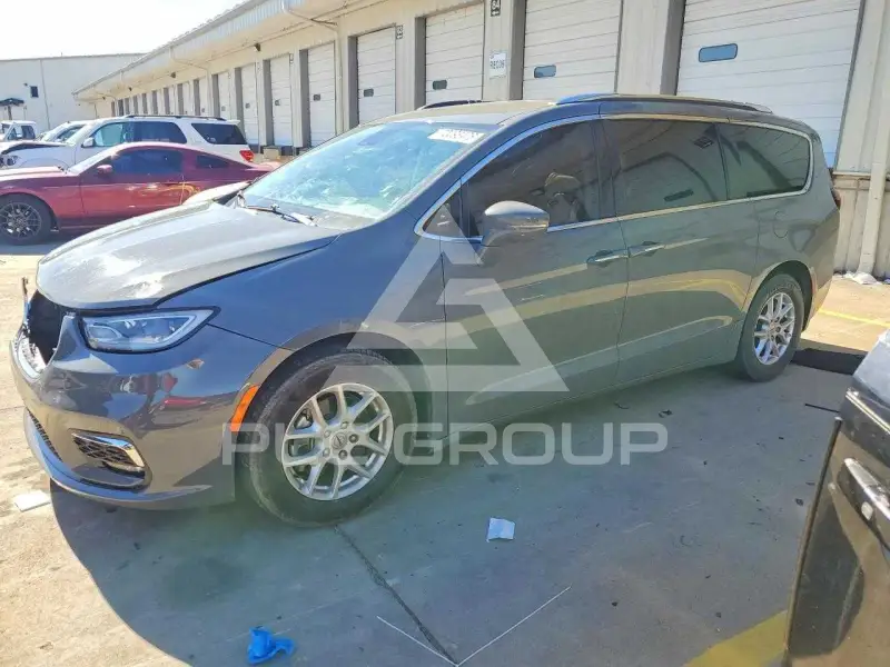 2021 Chrysler PACIFICA photo