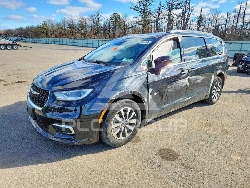 2021 Chrysler PACIFICA photo