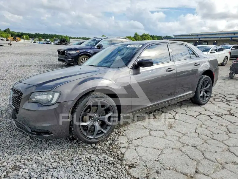 2021 Chrysler 300 фото