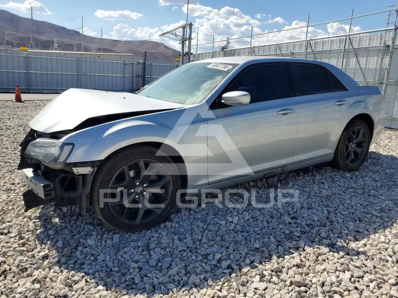 2021 Chrysler 300 photo