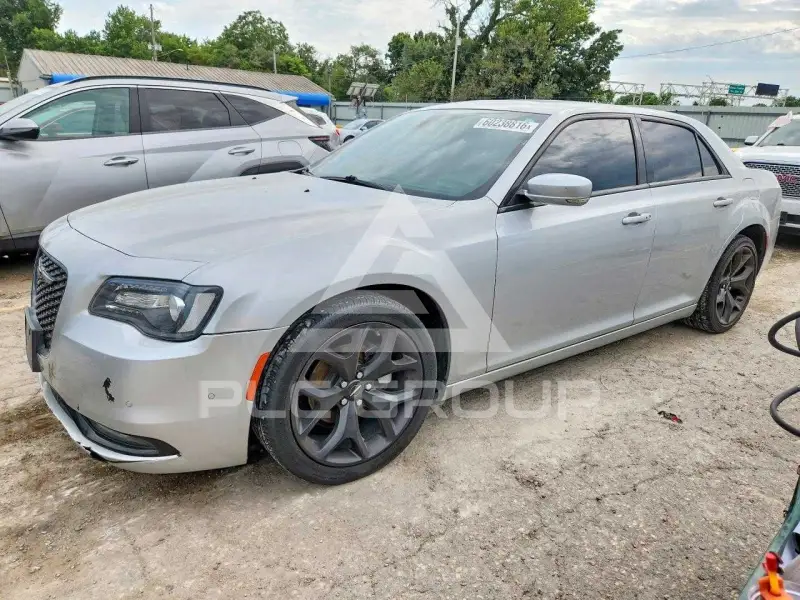 2021 Chrysler 300 фото