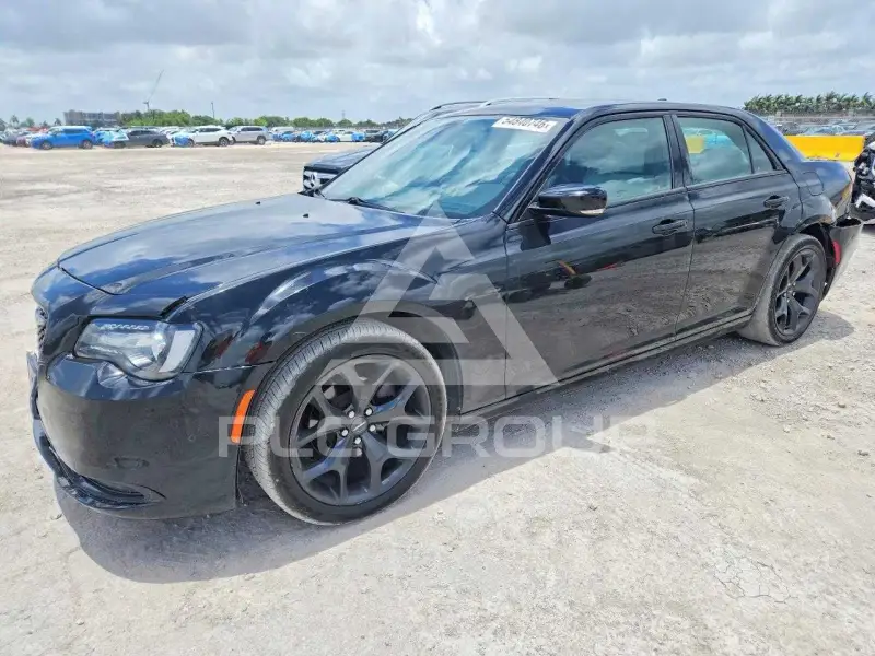 2021 Chrysler 300 фото
