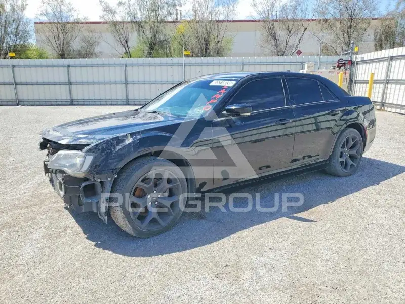 2021 Chrysler 300 фото