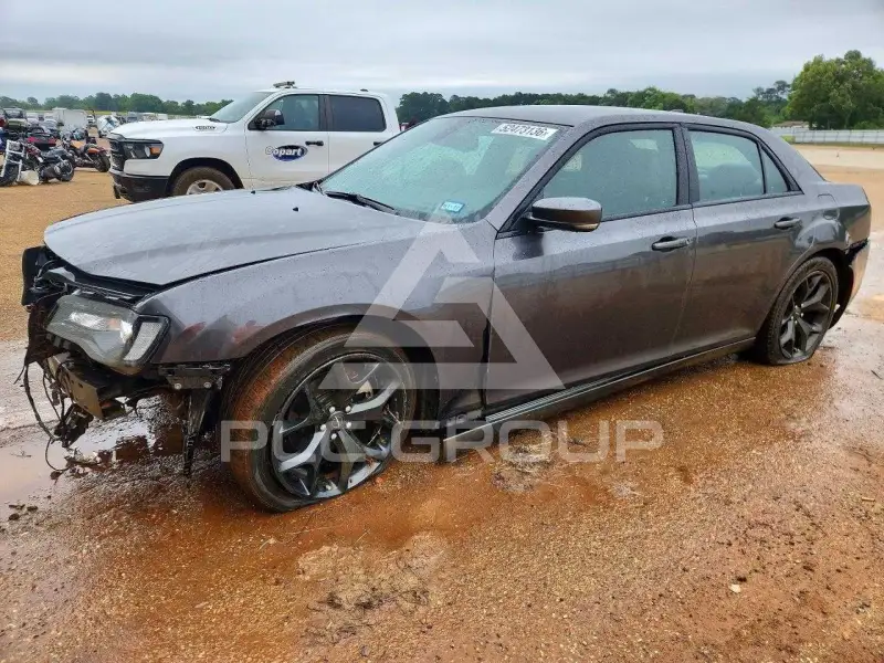 2021 Chrysler 300 photo