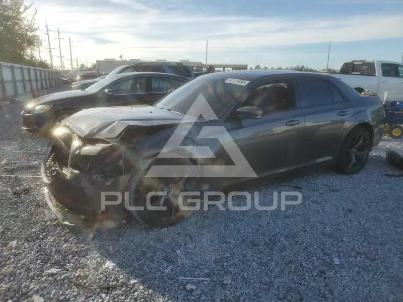 2021 Chrysler 300 фото