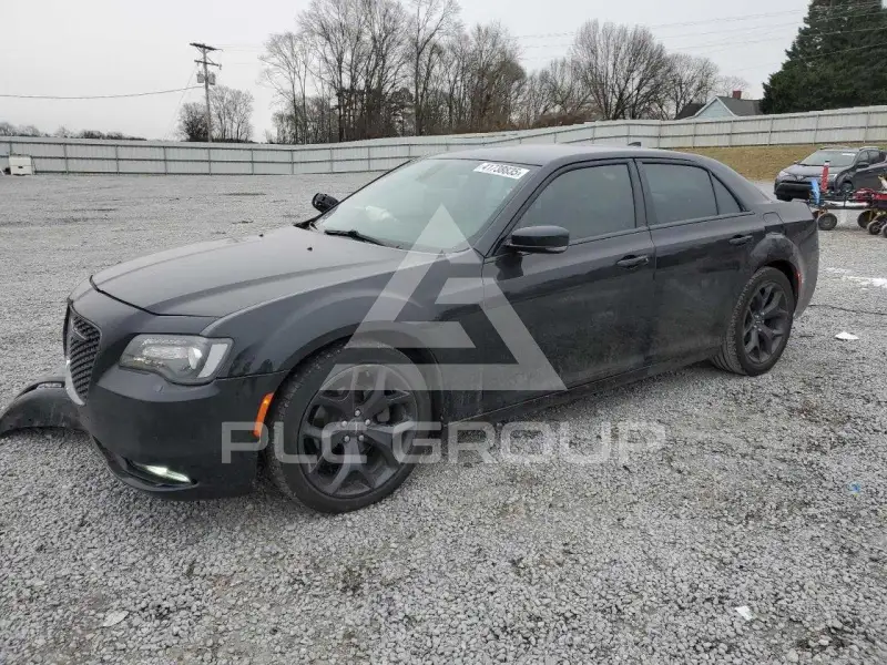 2021 Chrysler 300 photo