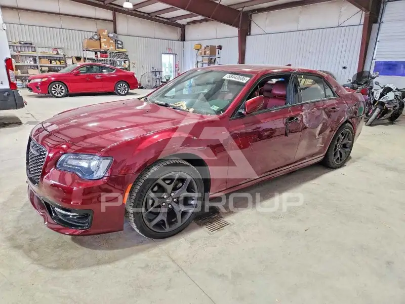 2021 Chrysler 300 photo