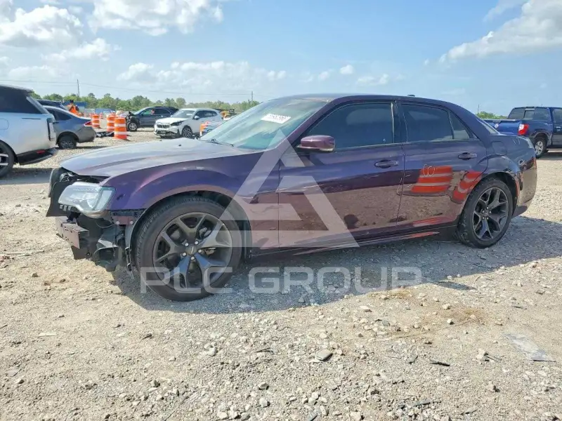 2021 Chrysler 300 фото