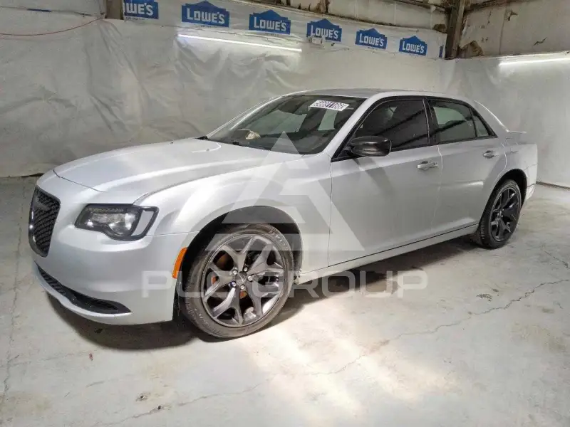 2021 Chrysler 300 photo