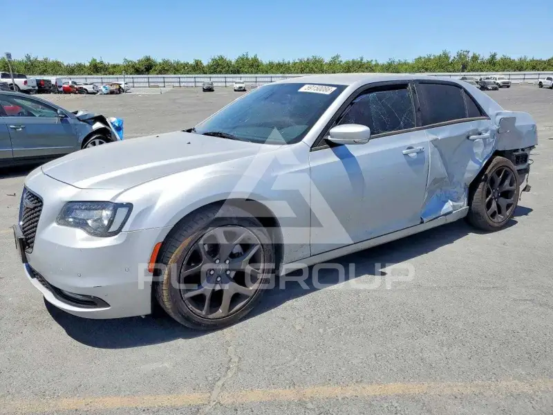 2021 Chrysler 300 фото