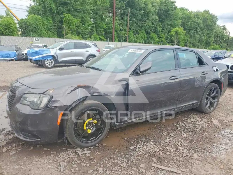 2021 Chrysler 300 фото