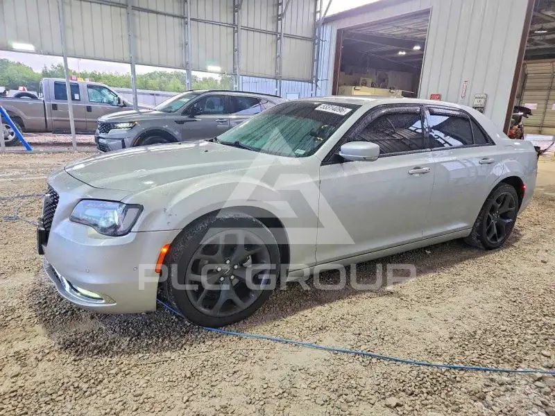 2021 Chrysler 300 фото