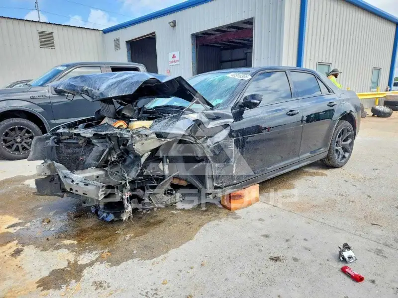 2021 Chrysler 300 фото