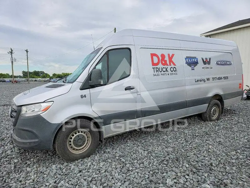 2021 Mercedes Benz Sprinter photo