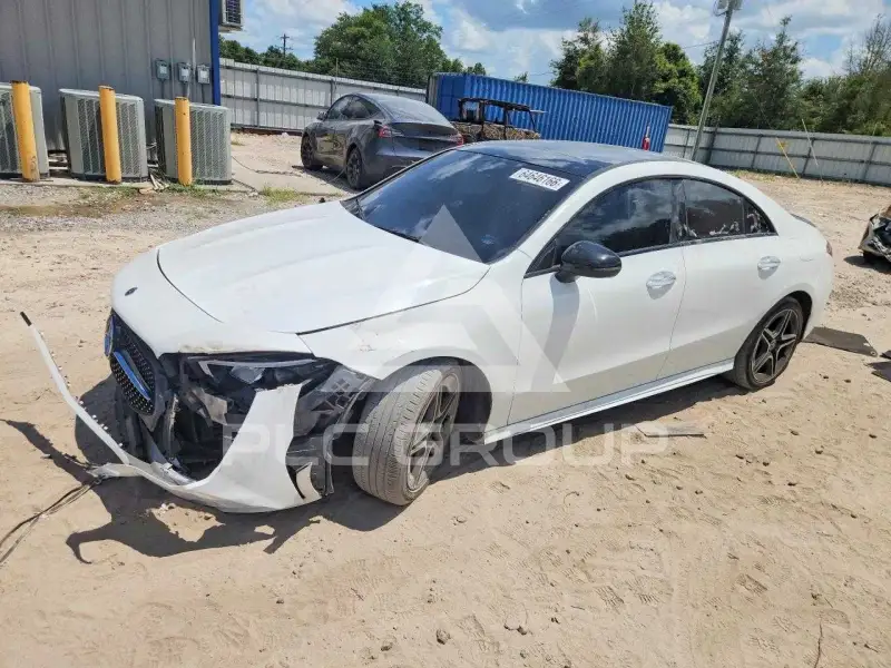 2021 Mercedes Benz CLA-Class фото