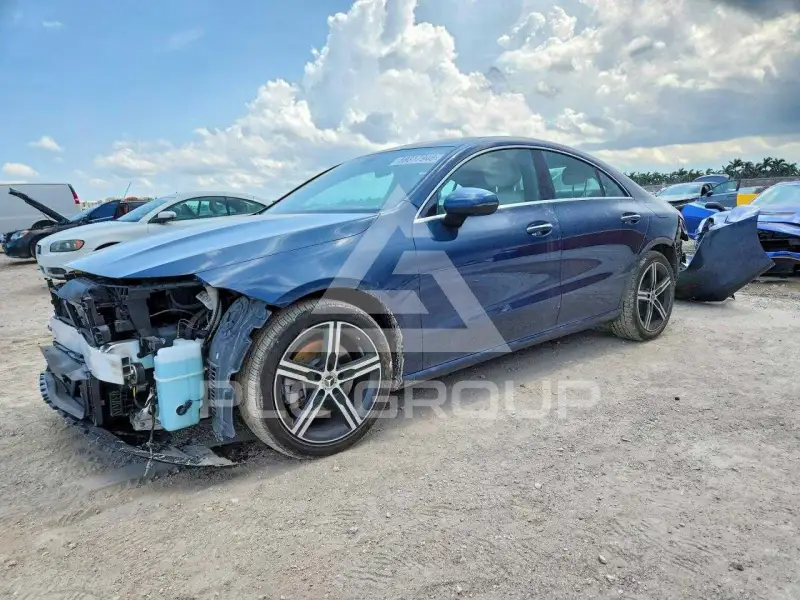 2021 Mercedes Benz CLA-Class фото