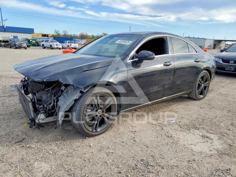 2021 Mercedes Benz CLA-Class фото