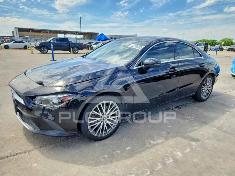 2021 Mercedes Benz CLA-Class фото