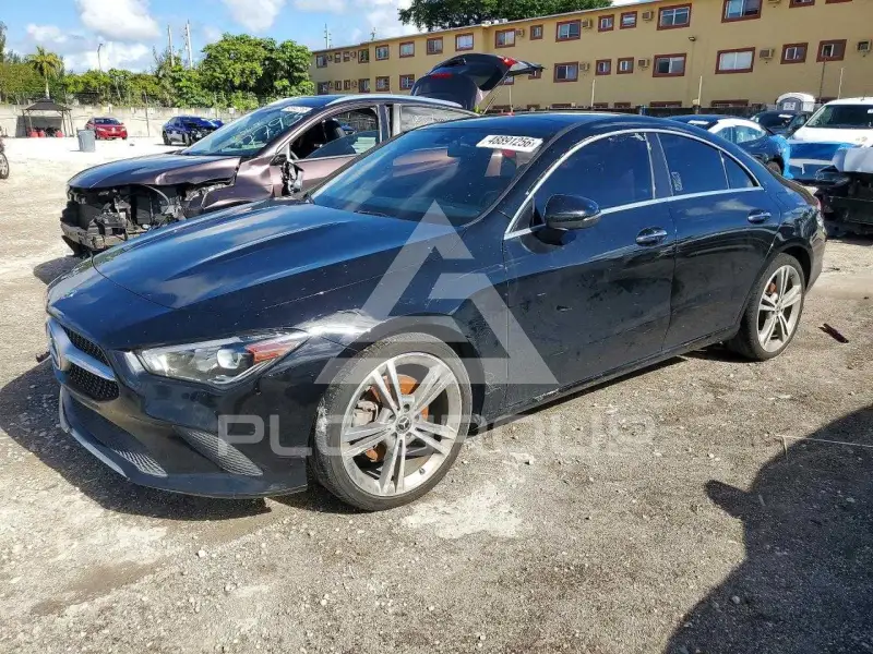 2021 Mercedes Benz CLA-Class фото