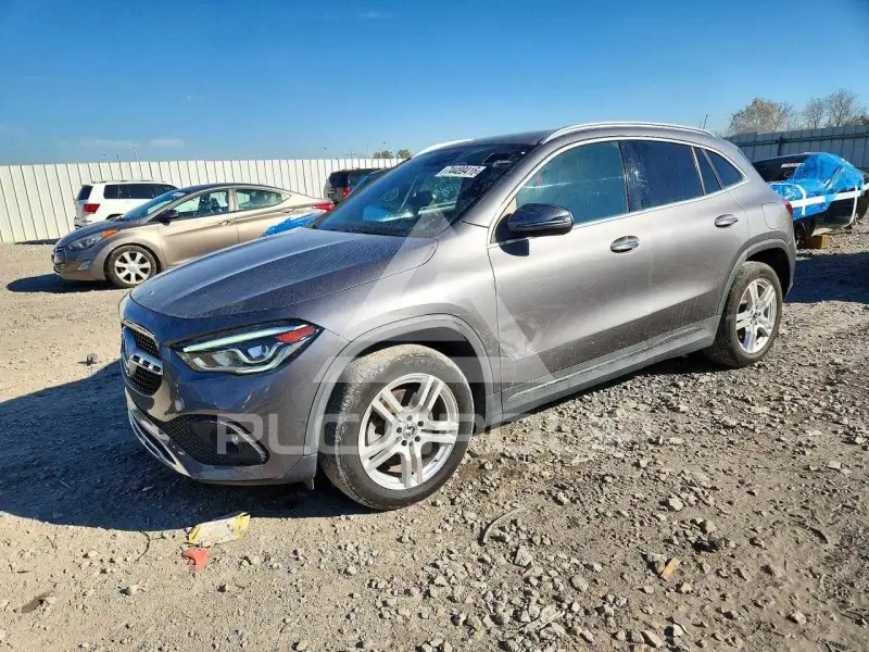 2021 Mercedes Benz GLA-Class фото