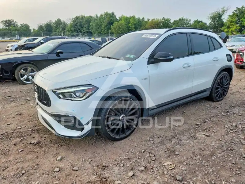 2021 Mercedes Benz GLA-Class фото