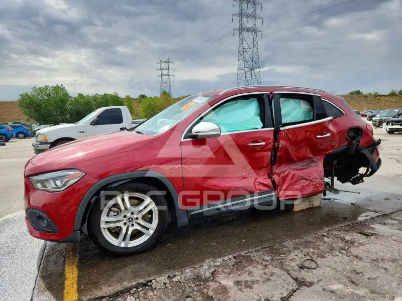 2021 Mercedes Benz GLA-Class фото