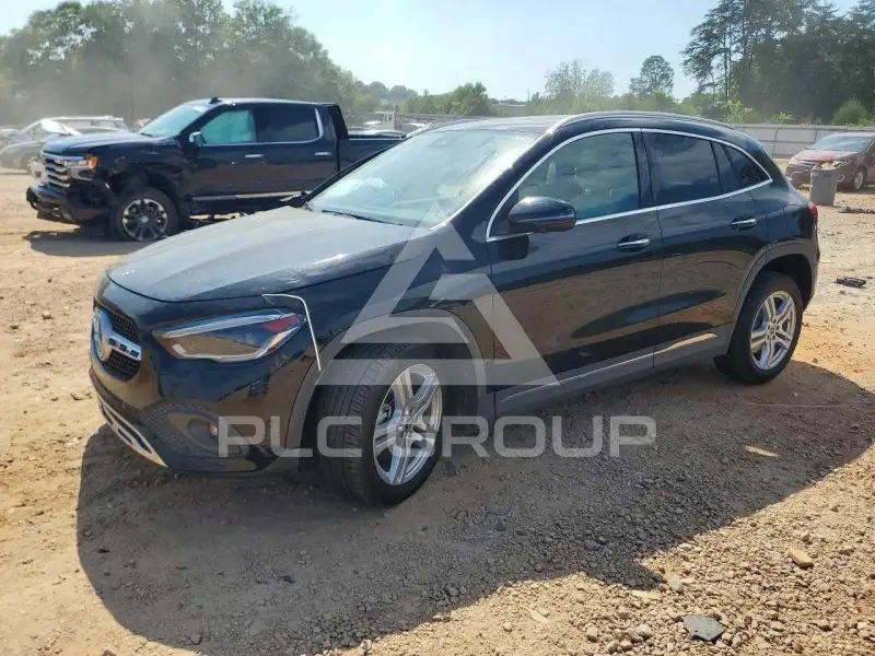 2021 Mercedes Benz GLA-Class фото