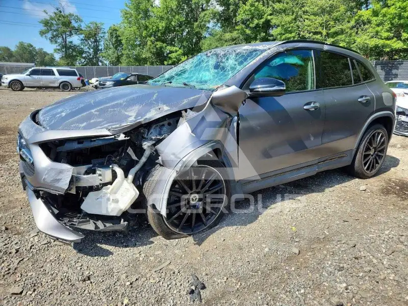 2021 Mercedes Benz GLA-Class фото