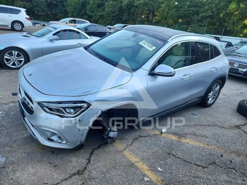 2021 Mercedes Benz GLA-Class photo