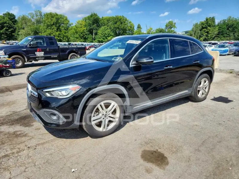 2021 Mercedes Benz GLA-Class фото