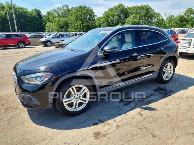 2021 Mercedes Benz GLA-Class фото