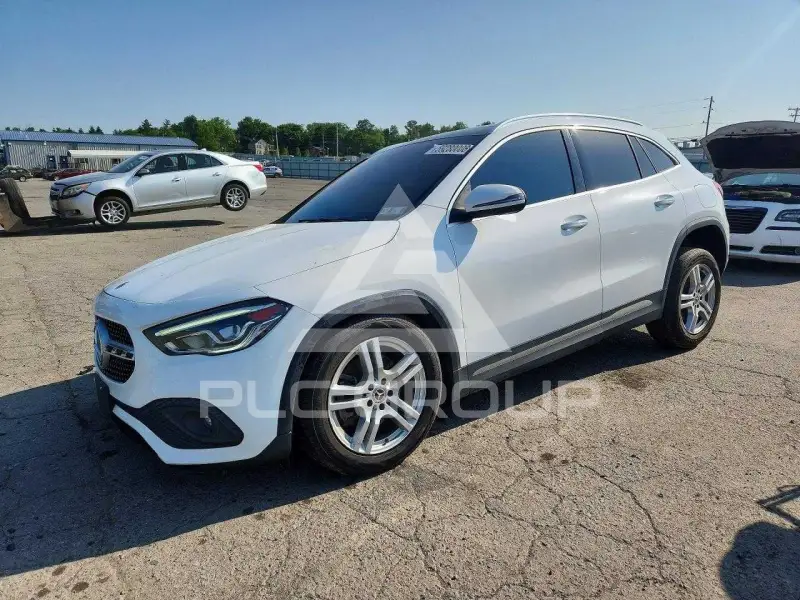 2021 Mercedes Benz GLA-Class фото