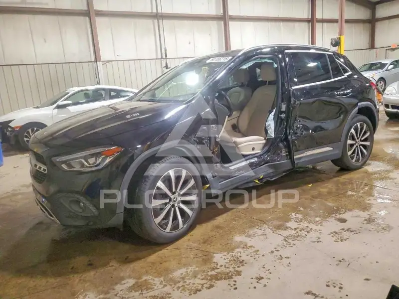 2021 Mercedes Benz GLA-Class фото