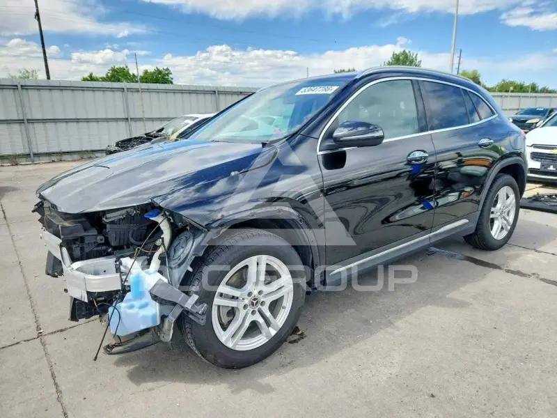2021 Mercedes Benz GLA-Class фото