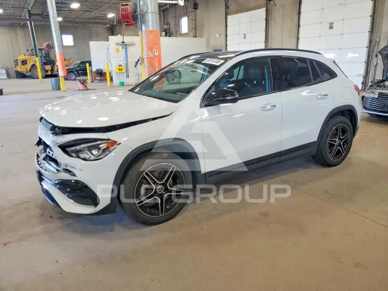 2021 Mercedes Benz GLA-Class фото