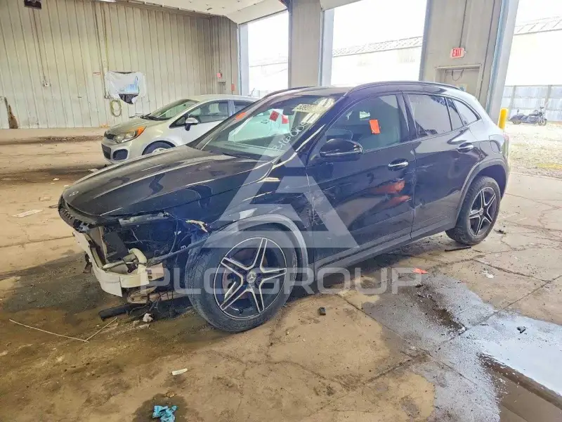 2021 Mercedes Benz GLA-Class фото