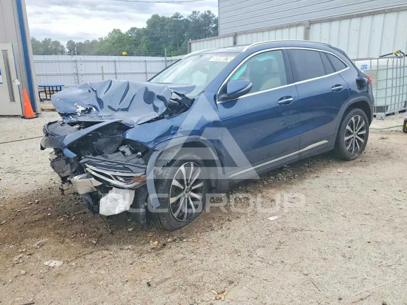 2021 Mercedes Benz GLA-Class фото