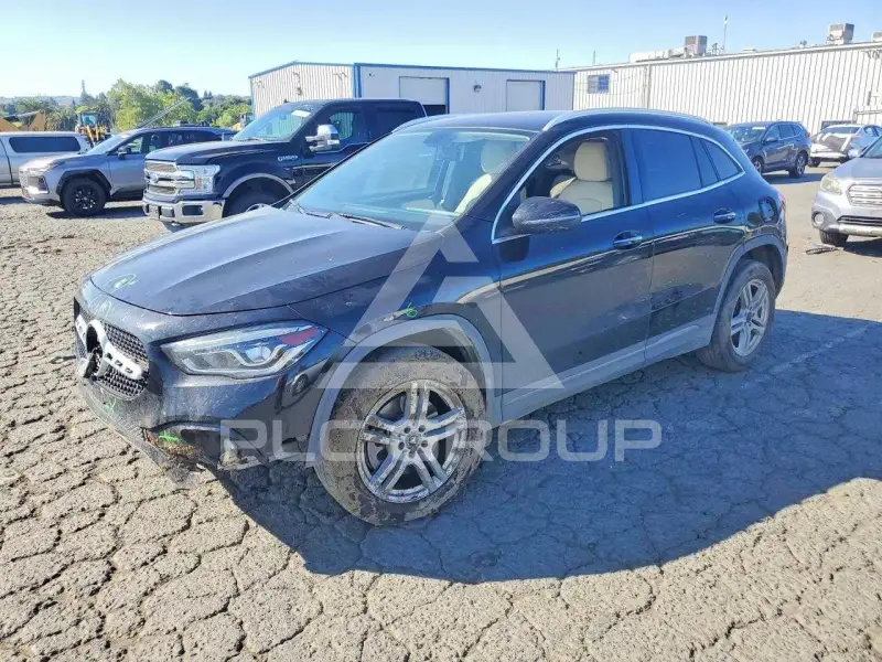 2021 Mercedes Benz GLA-Class фото