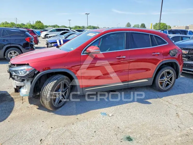 2021 Mercedes Benz GLA-Class фото