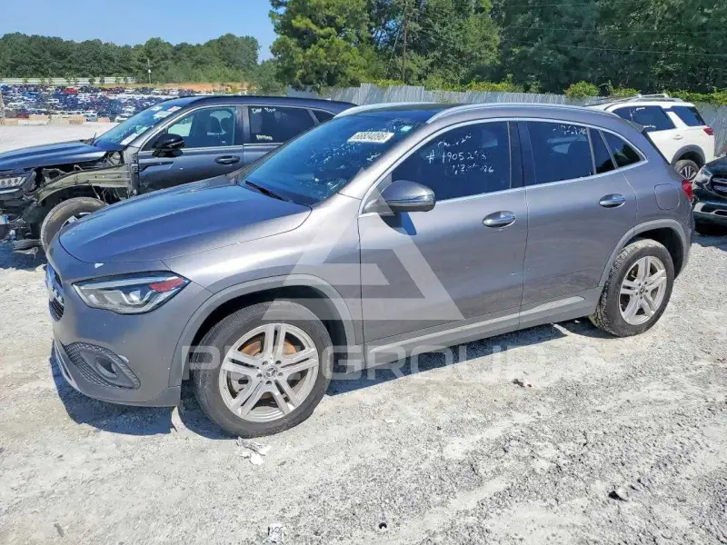 2021 Mercedes Benz GLA-Class photo