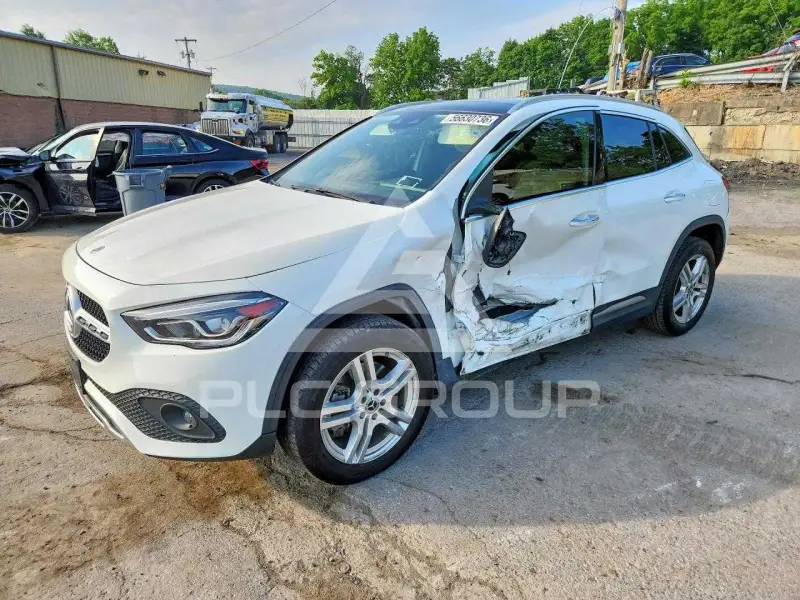 2021 Mercedes Benz GLA-Class фото