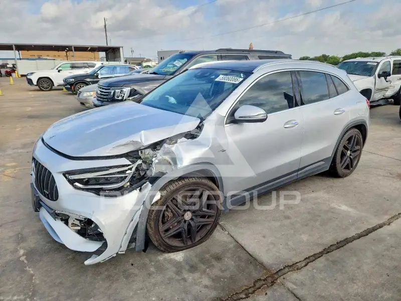 2021 Mercedes Benz GLA-Class фото