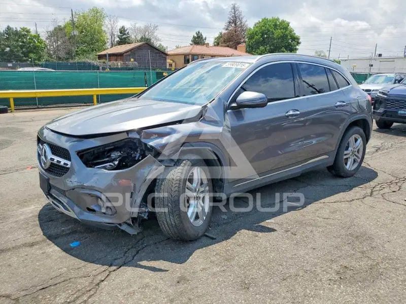 2021 Mercedes Benz GLA-Class фото