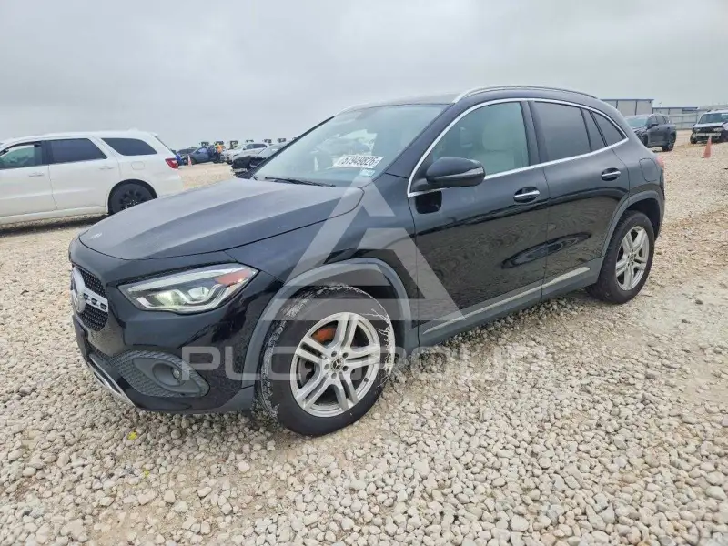 2021 Mercedes Benz GLA-Class photo