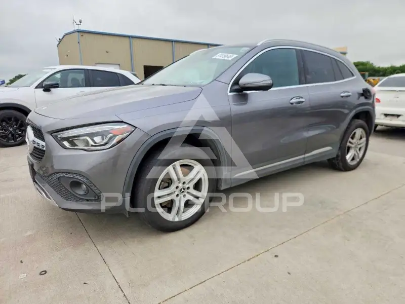2021 Mercedes Benz GLA-Class фото