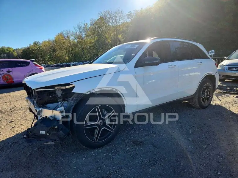 2021 Mercedes Benz GLC-Class photo